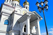 Illumination of the area of ??Archangel Michael Cathedral in the city of Arkhangelsk, 2018