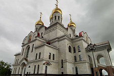 Illumination of the area of ??Archangel Michael Cathedral in the city of Arkhangelsk, 2018